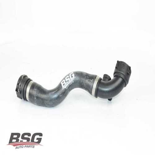 RADYATÖR HORTUMU ÜST  M54 2.5-3.0I X3 E83 06-08