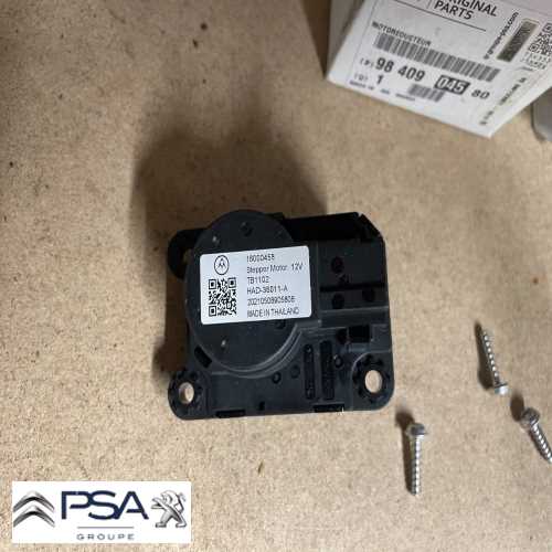 KLAPE MOTORU PEUGEOT 208 (Redüksiyon Motoru)