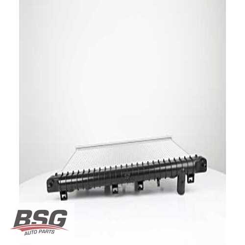 SU RADYATÖRÜ A/T 370X645X26 1,4-1,6 BENZIN RIO 2005-