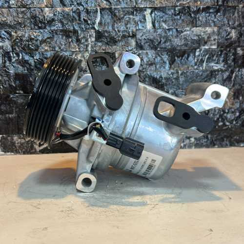 KLİMA KOMPRESÖRÜ RENAULT DACİA DUSTER LOGAN Ürün Görseli